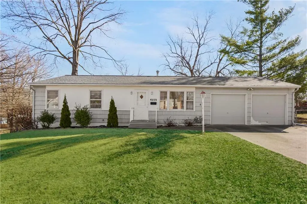 6215 Sterling Avenue, Raytown, MO 64133 - #1