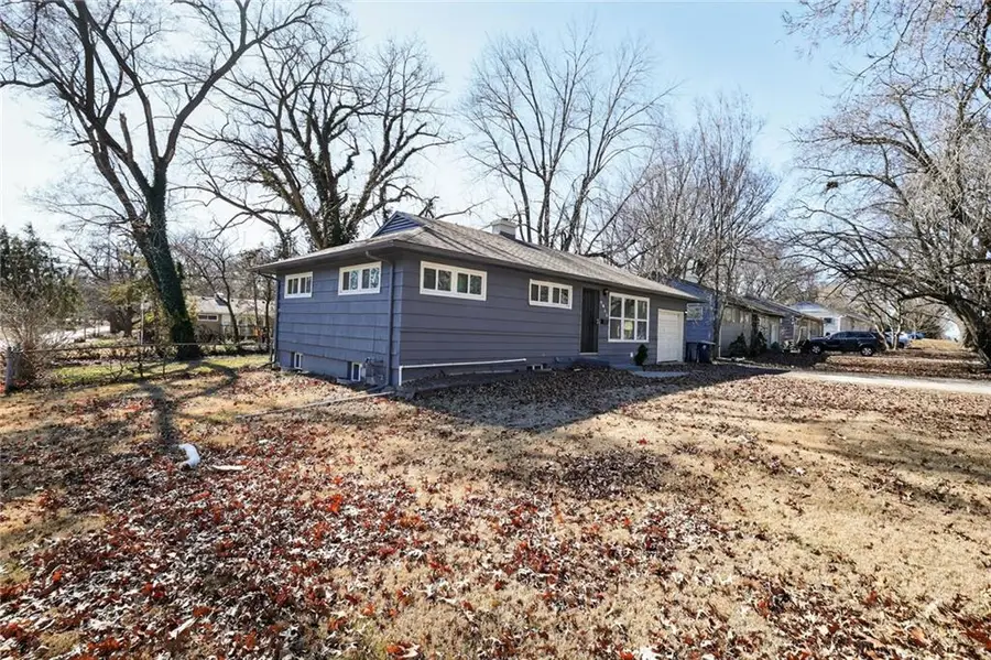 7611 E 107th Street, Kansas City, MO 64134 - #3