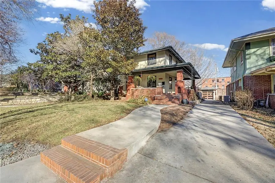 3723 Madison Avenue, Kansas City, MO 64111 - #2