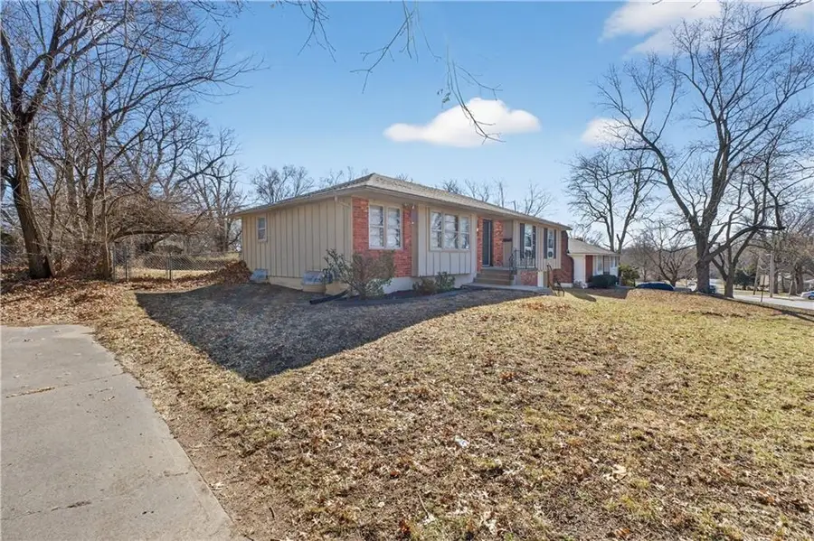 6517 Hardy Avenue, Raytown, MO 64133 - #3