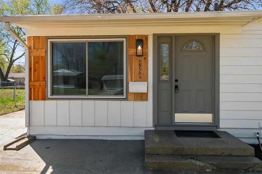 18505 E 5th Street N, Independence, MO 64056 - #2