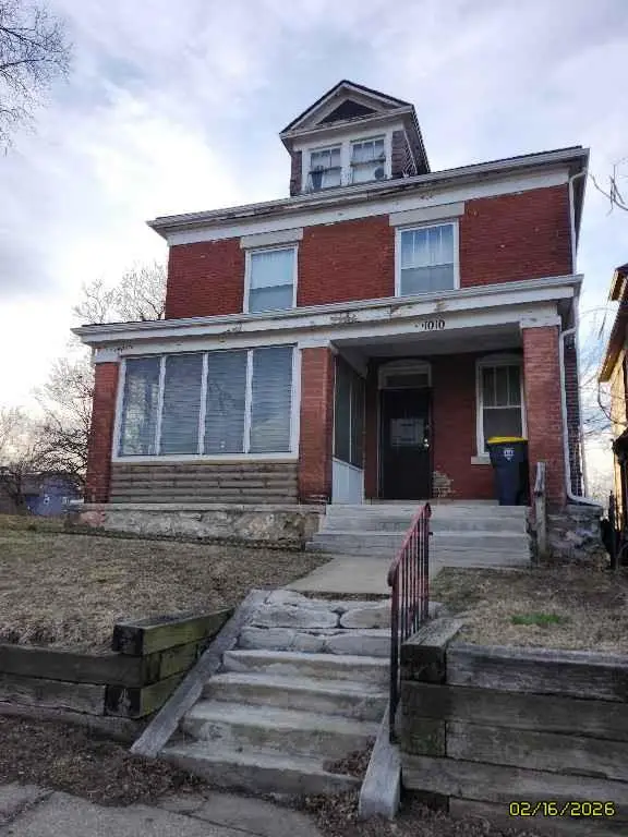 1010 Brooklyn Avenue, Kansas City, MO 64127