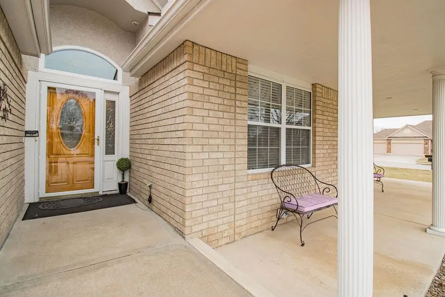 3824 S Milton Drive, Independence, MO 64055 - #3