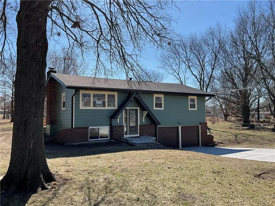 22311 W 74 Street W, Shawnee, KS 66227 - #2