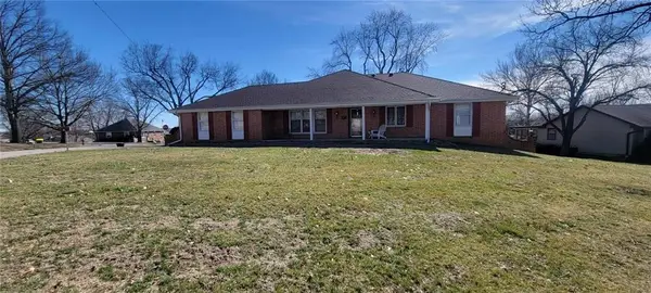 538 Brown Circle Drive, Osawatomie, KS 66064