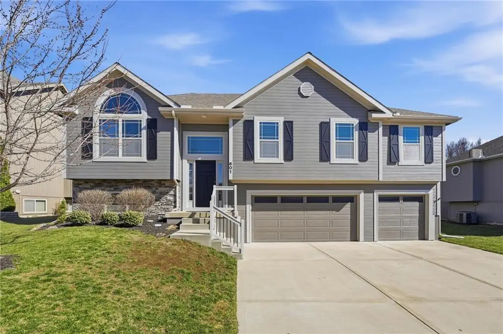 601 Crestridge Drive, Kearney, MO 64060 - #1