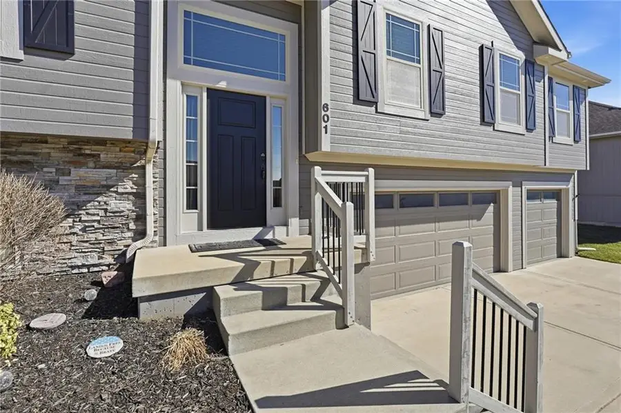 601 Crestridge Drive, Kearney, MO 64060 - #2
