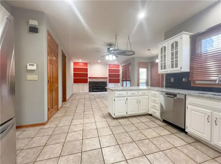 16474 W 132nd Circle, Olathe, KS 66062 - #2