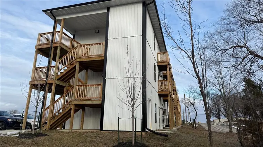 1106 S Mitchell Street, Warrensburg, MO 64093 - #2