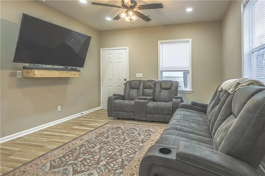 401 Darneal Avenue, Richmond, MO 64085 - #3