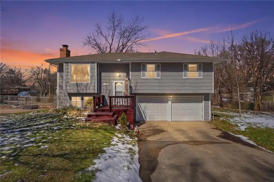 818 NE 115th Street, Kansas City, MO 64155 - #2