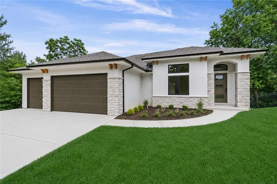 10410 River Hills Drive, Parkville, MO 64152 - #2