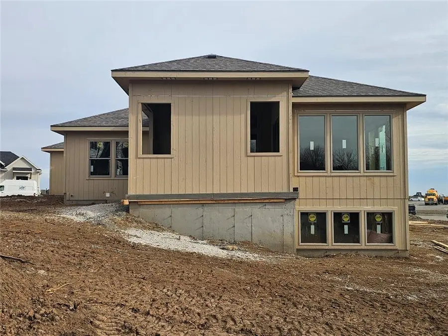 11216 S Gleason Road, Olathe, KS 66061 - #2