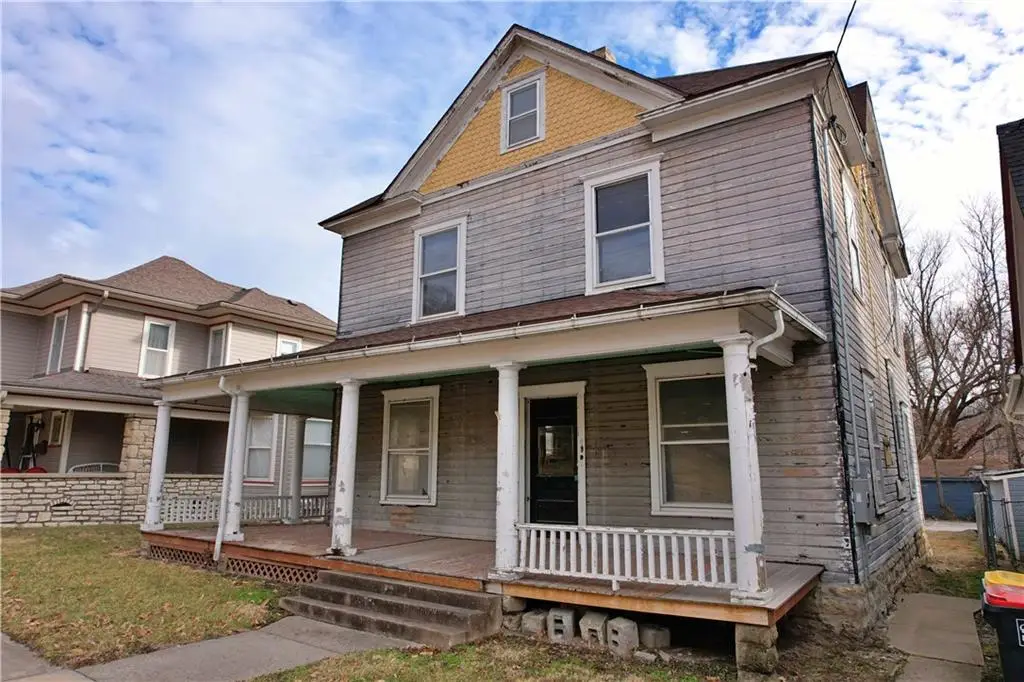 409 E Broadway Street, Excelsior Springs, MO 64024 - #1