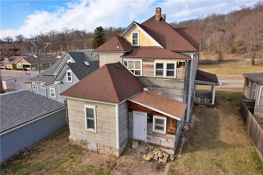 409 E Broadway Street, Excelsior Springs, MO 64024 - #3