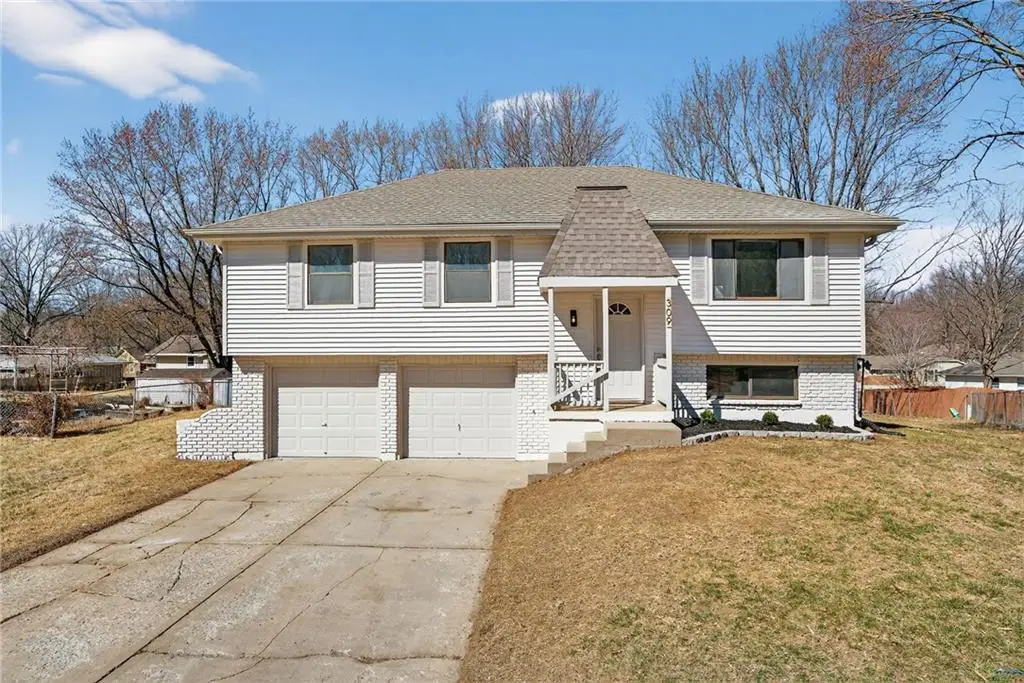 309 SE Avon Street, Blue Springs, MO 64014 - #1