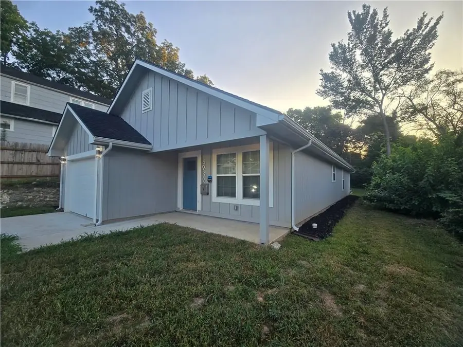 4939 Woodland Avenue, Kansas City, MO 64130 - #2