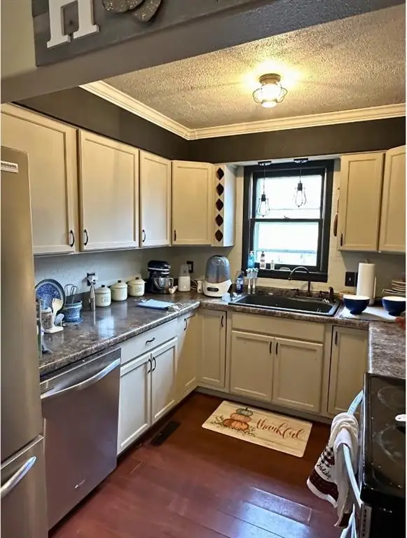 205 E Maple Street, Liberal, MO 64762 - #2