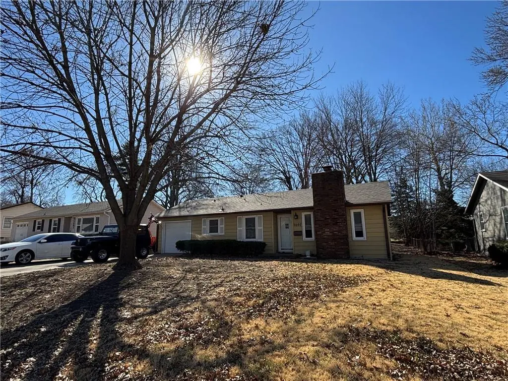 7607 W 66th Terrace, Overland Park, KS 66202 - #1