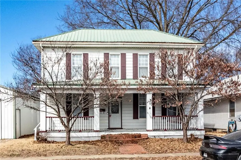 406 S Tebo Street, Windsor, MO 65360 - #1