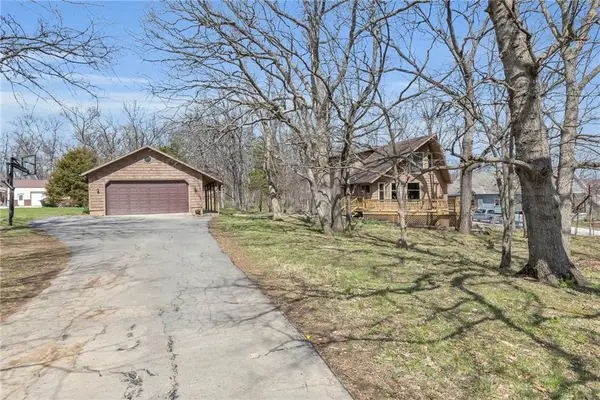 13 Cedars Street, Freeman, MO 64746