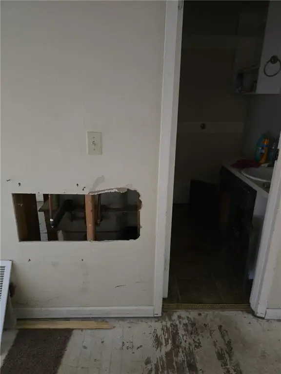 316 E 5th Street, Tonganoxie, KS 66086 - #3