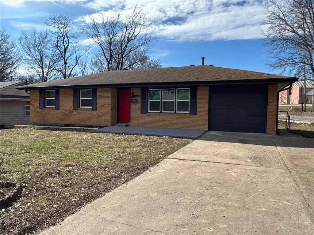 17293 E Cheyenne Drive, Independence, MO 64056 - #1