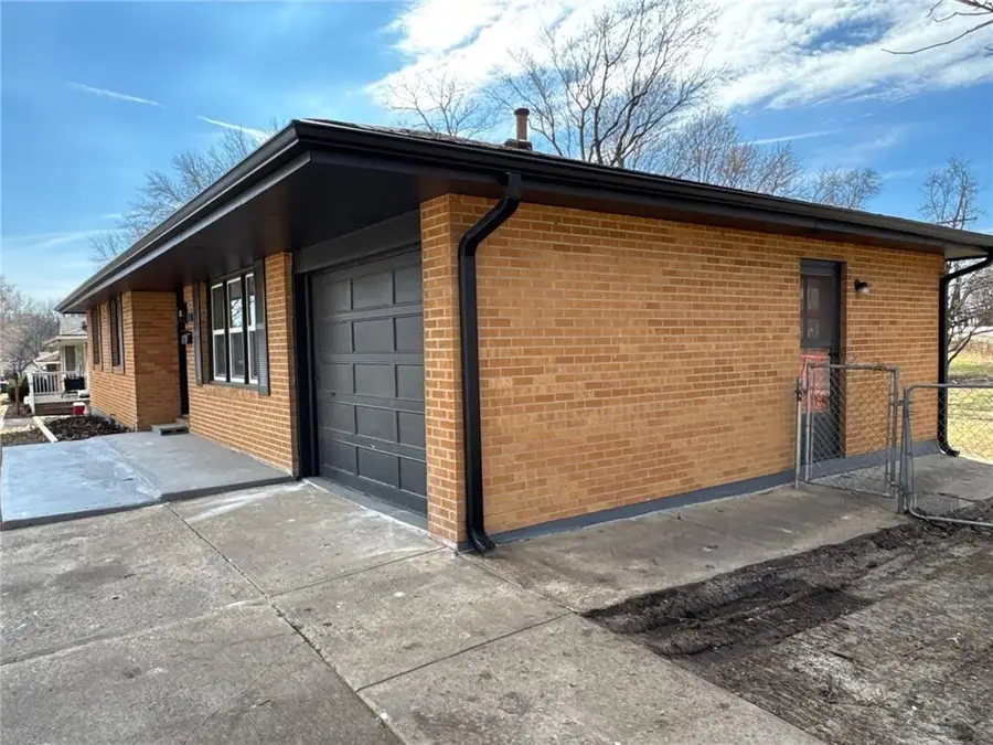 17293 E Cheyenne Drive, Independence, MO 64056 - #3