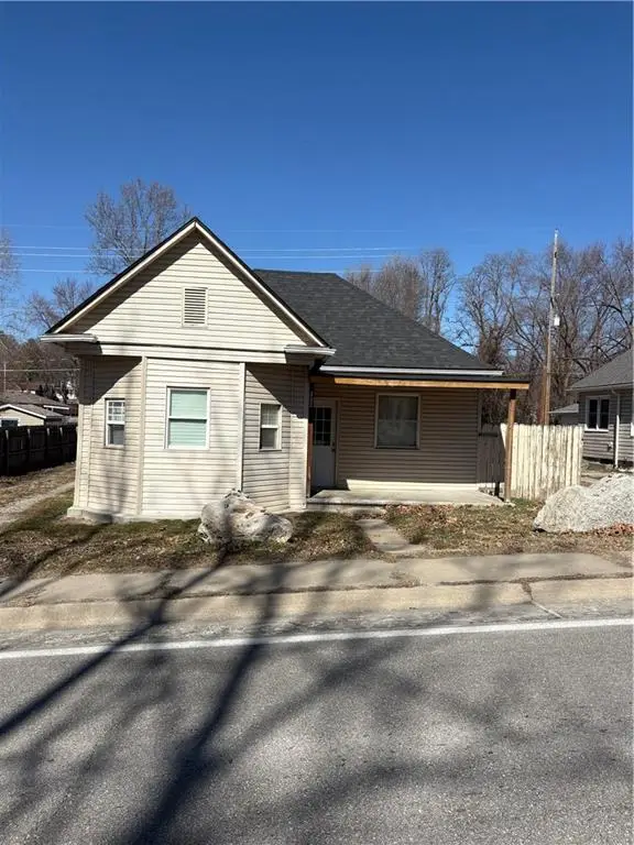 805 Mason Avenue, St Joseph, MO 64504