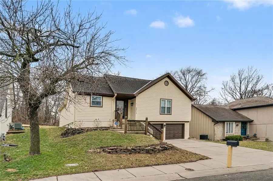 3513 NE Apple Tree Lane, Gladstone, MO 64119 - #3