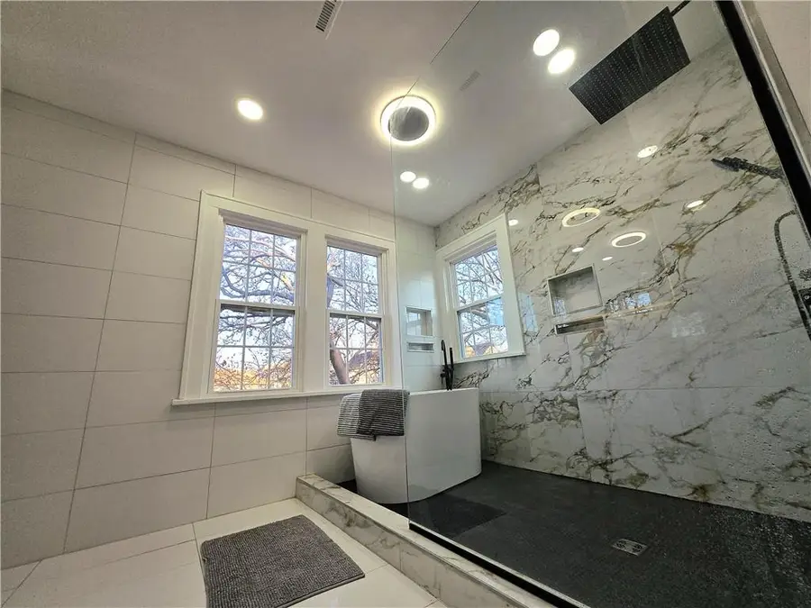 800 Valentine Road, Kansas City, MO 64111 - #2