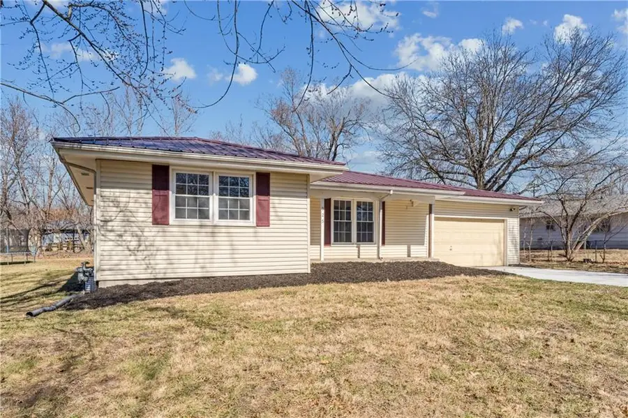 325 E Hickory Street, Drexel, MO 64742 - #2