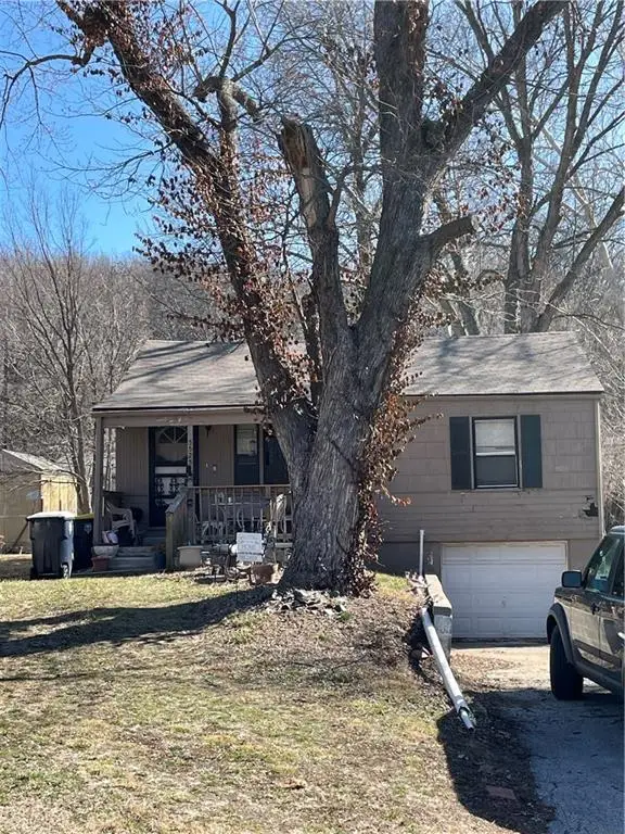 5525 Hardesty Avenue, Kansas City, MO 64130