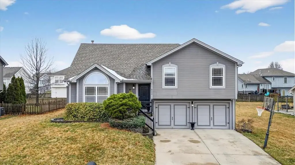 8200 NE 105th Street, Kansas City, MO 64157 - #1