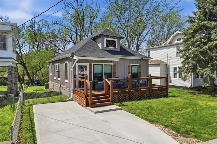 232 Old Orchard Street, Excelsior Springs, MO 64024 - #3