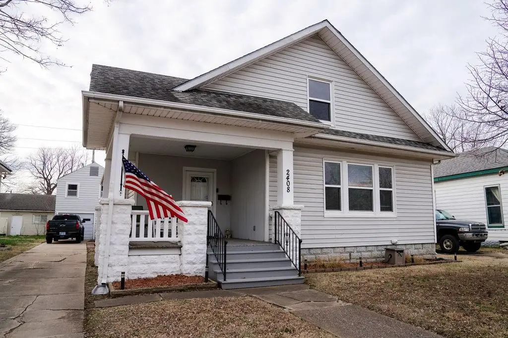2408 Crawford Avenue, Parsons, KS 67357 - #1