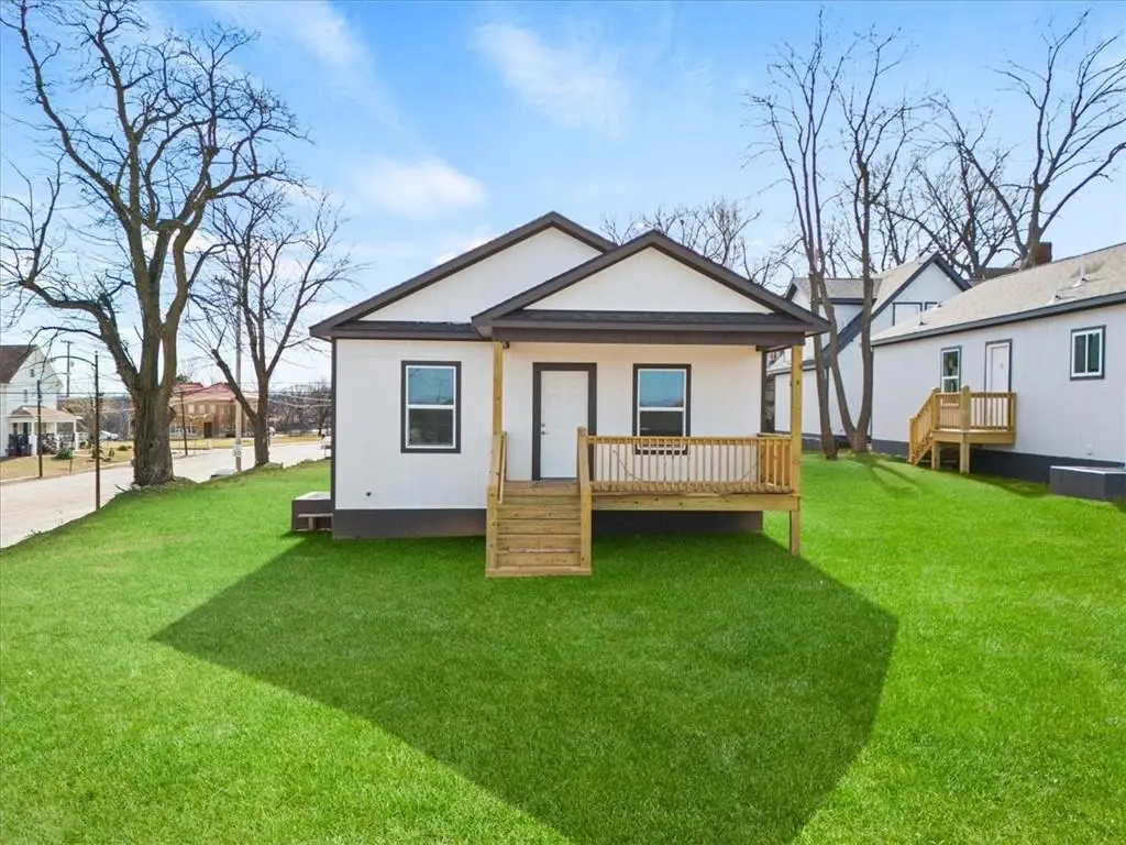 1007 Armstrong Avenue, Kansas City, KS 66102 - #1