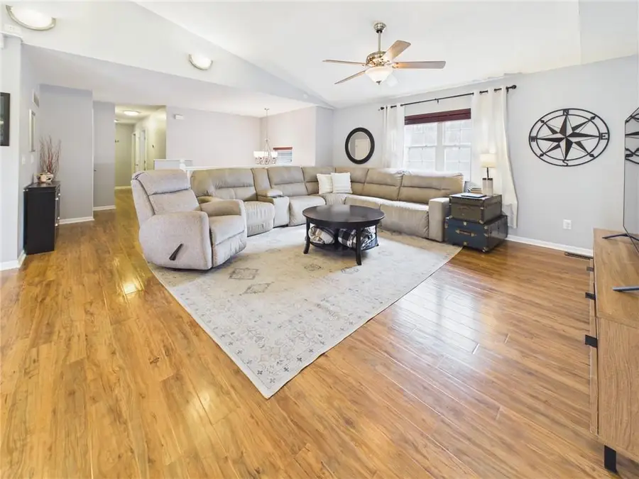 7 SE 150th Road, Warrensburg, MO 64093 - #3