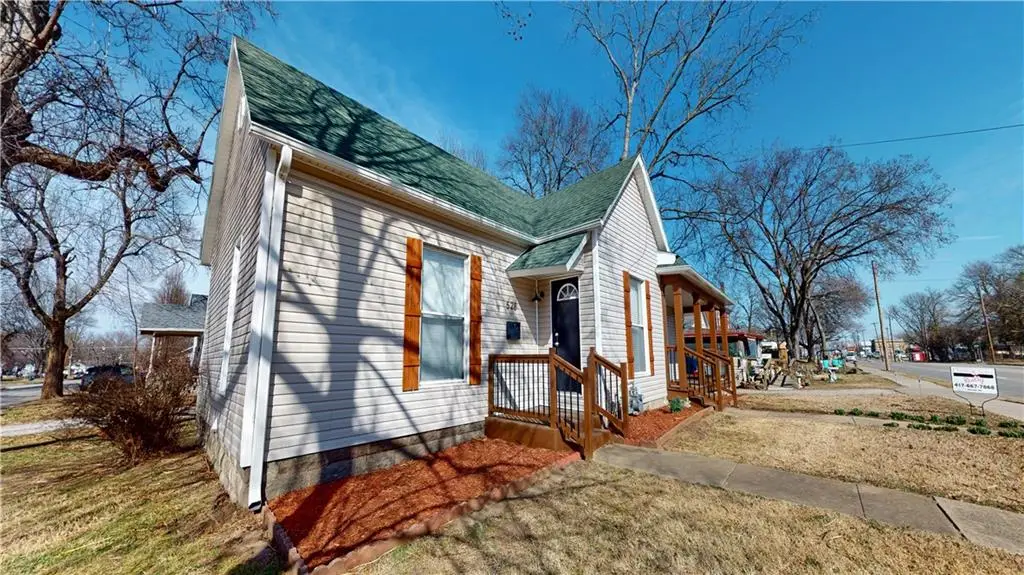 526-528 W Austin Boulevard, Nevada, MO 64772 - #1