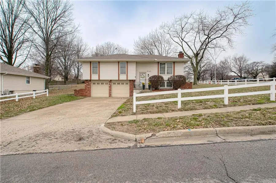 8042 N Stoddard Avenue, Kansas City, MO 64152 - #3