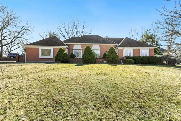 3501 NE Shady Lane Drive, Gladstone, MO 64119