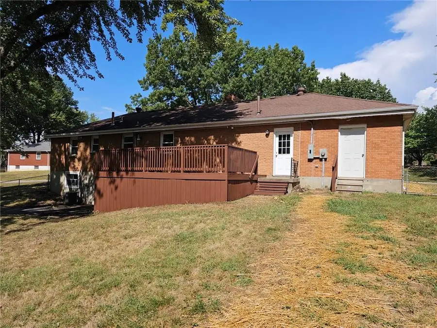 3701 S Greenwich Lane, Independence, MO 64055 - #3