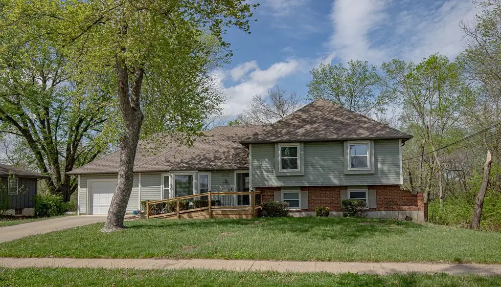 8816 E 110th Street, Kansas City, MO 64134 - #1