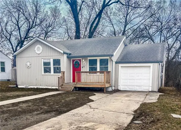 1001 NE 44th Street, Kansas City, MO 64116