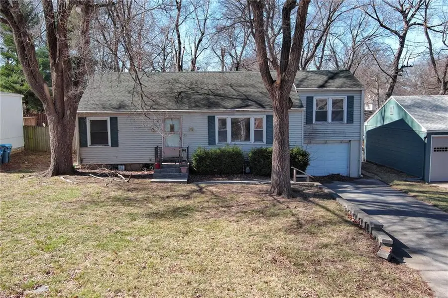 7400 Springfield Street, Prairie Village, KS 66208 - #3