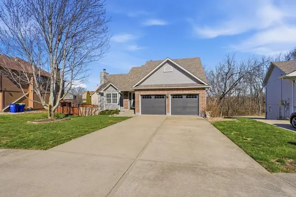 1616 Bluff Street, Lee's Summit, MO 64086