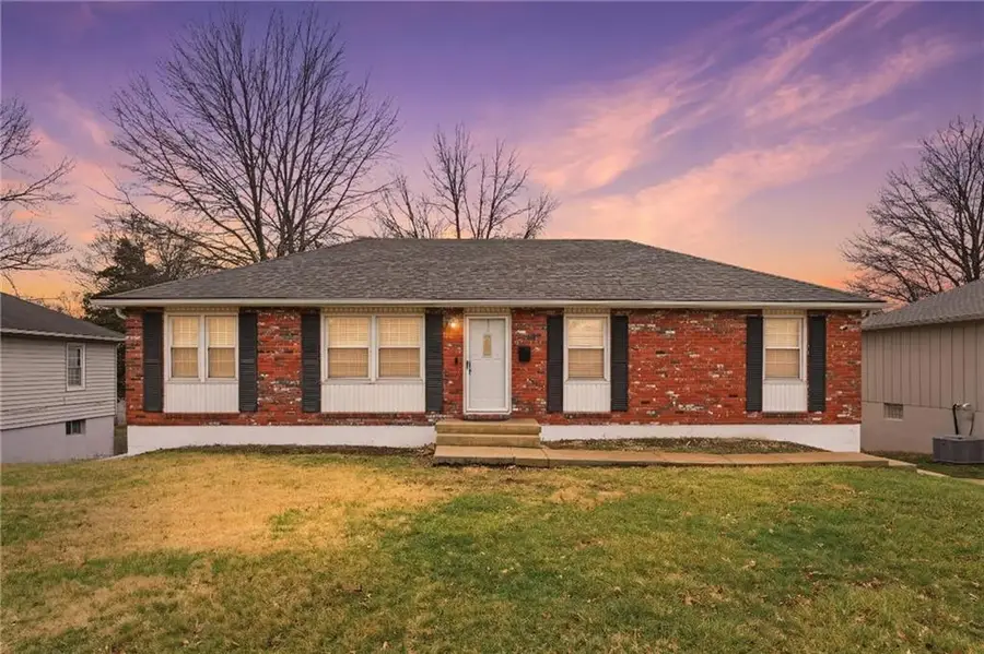 16405 E 40th Street, Independence, MO 64055 - #2