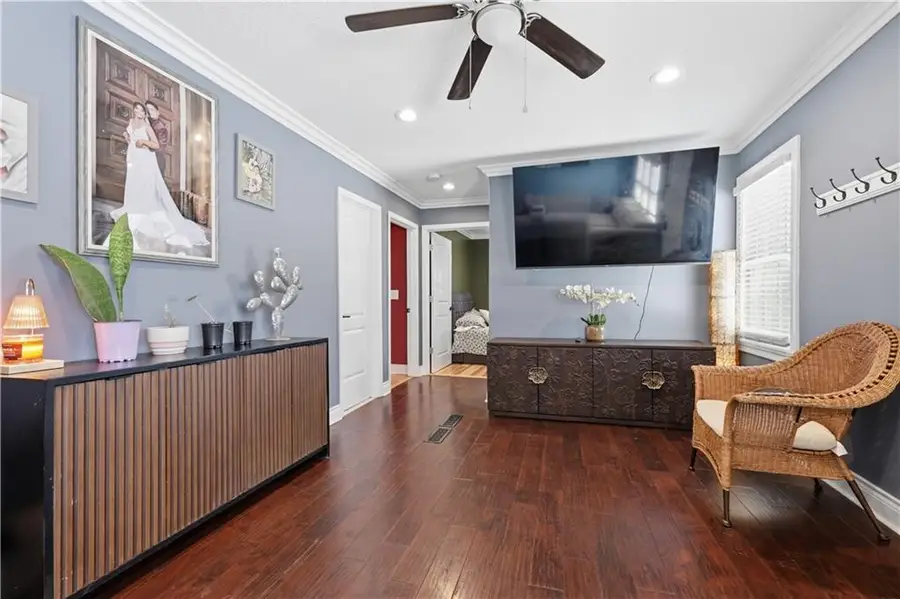 10302 Oakland Avenue, Kansas City, MO 64134 - #3