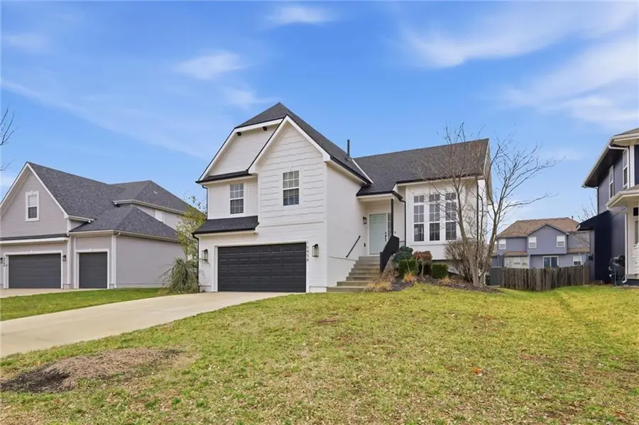 16458 S Lawson Street, Olathe, KS 66062 - #3