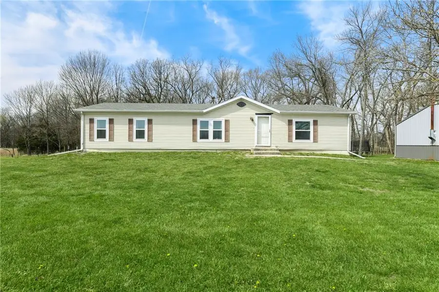 9661 W 343rd Street, Paola, KS 66071 - #2